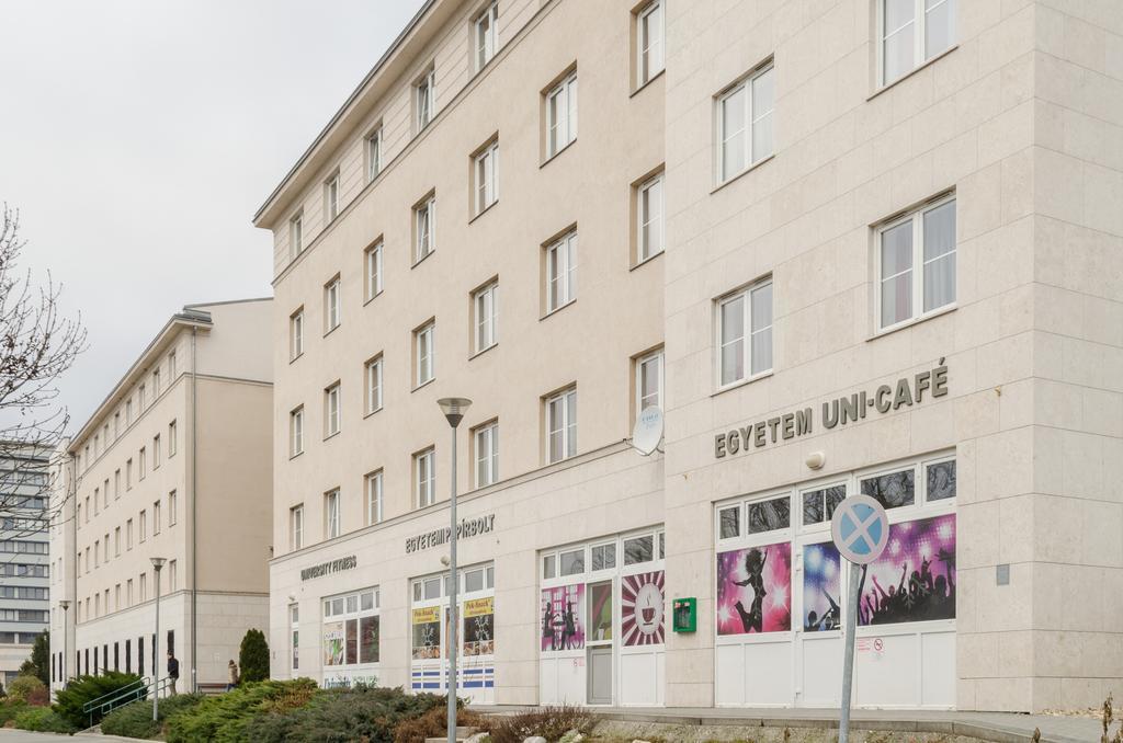 Uni-Hotel Diakotthon Miskolc Extérieur photo