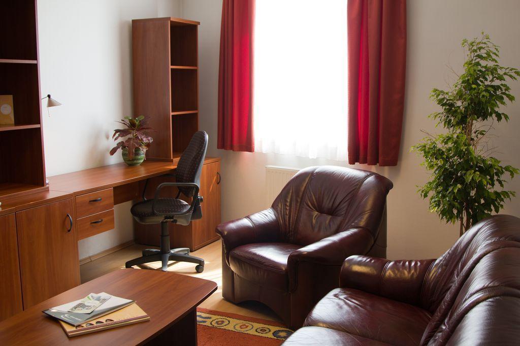 Uni-Hotel Diakotthon Miskolc Extérieur photo